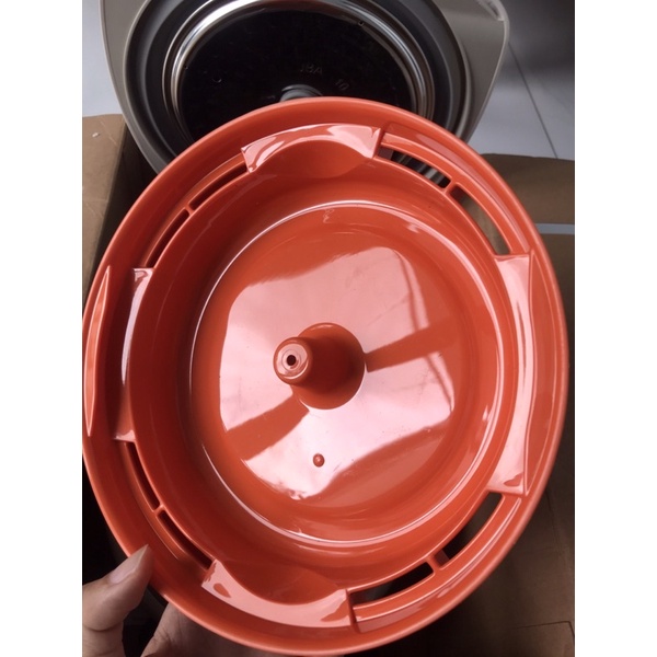 Nồi cơm điện tử Tiger 1.8 lít JAX-S18w made in nhật bản  bảo hành 12 tháng