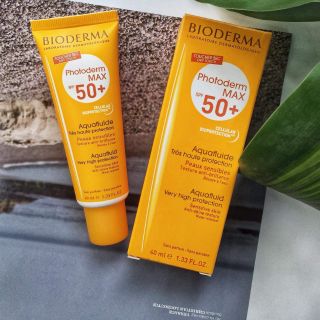Kem chống nắng aquafluid cho da hỗn hợp spf50