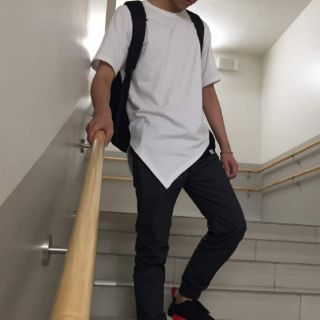 Áo phông thiết kế unisex