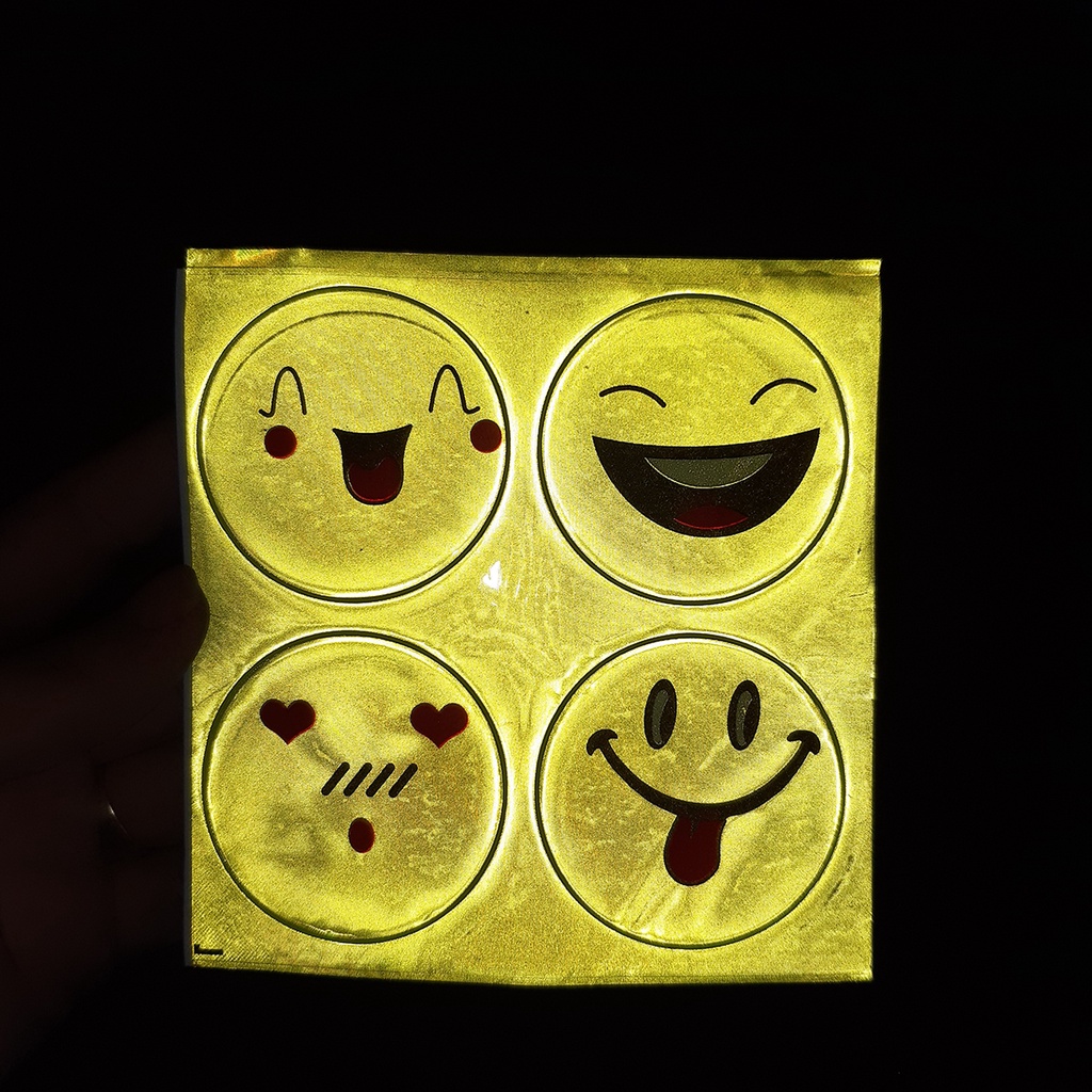 Hình dán phản quang mặt cười 4 hình