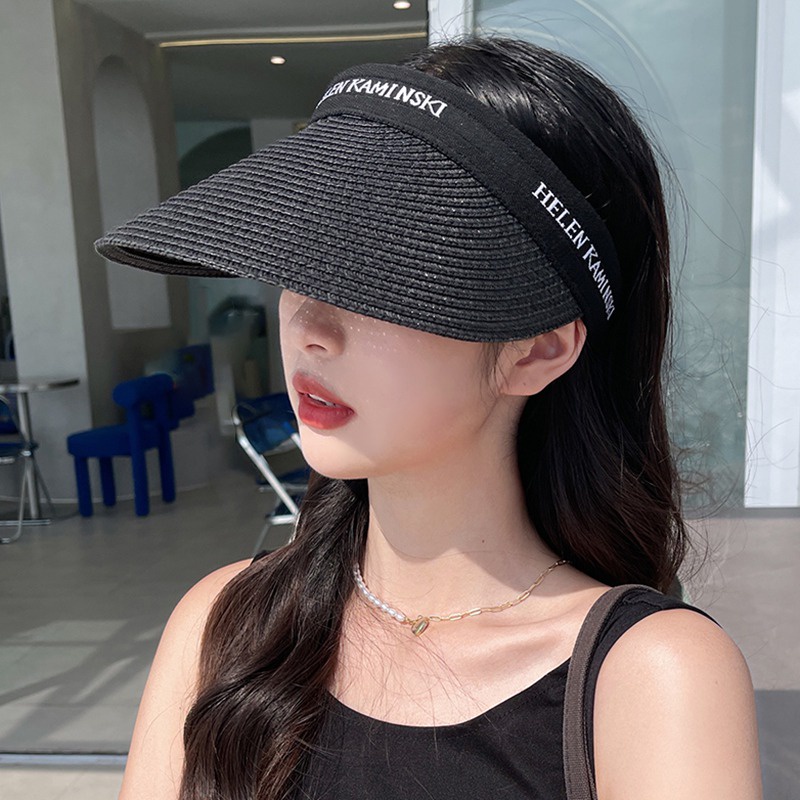 Nón Cối Rộng Vành Chống Tia UV Khi Đi Biển