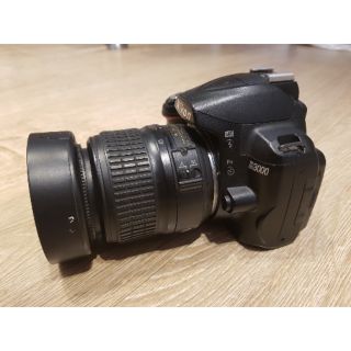 Máy ảnh dslr NIKON D3000 + LENS 18-55MM