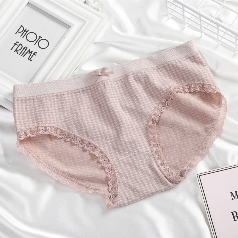 Quần lót nữ cotton kháng khuẩn viền ren mềm mịn QLN01
