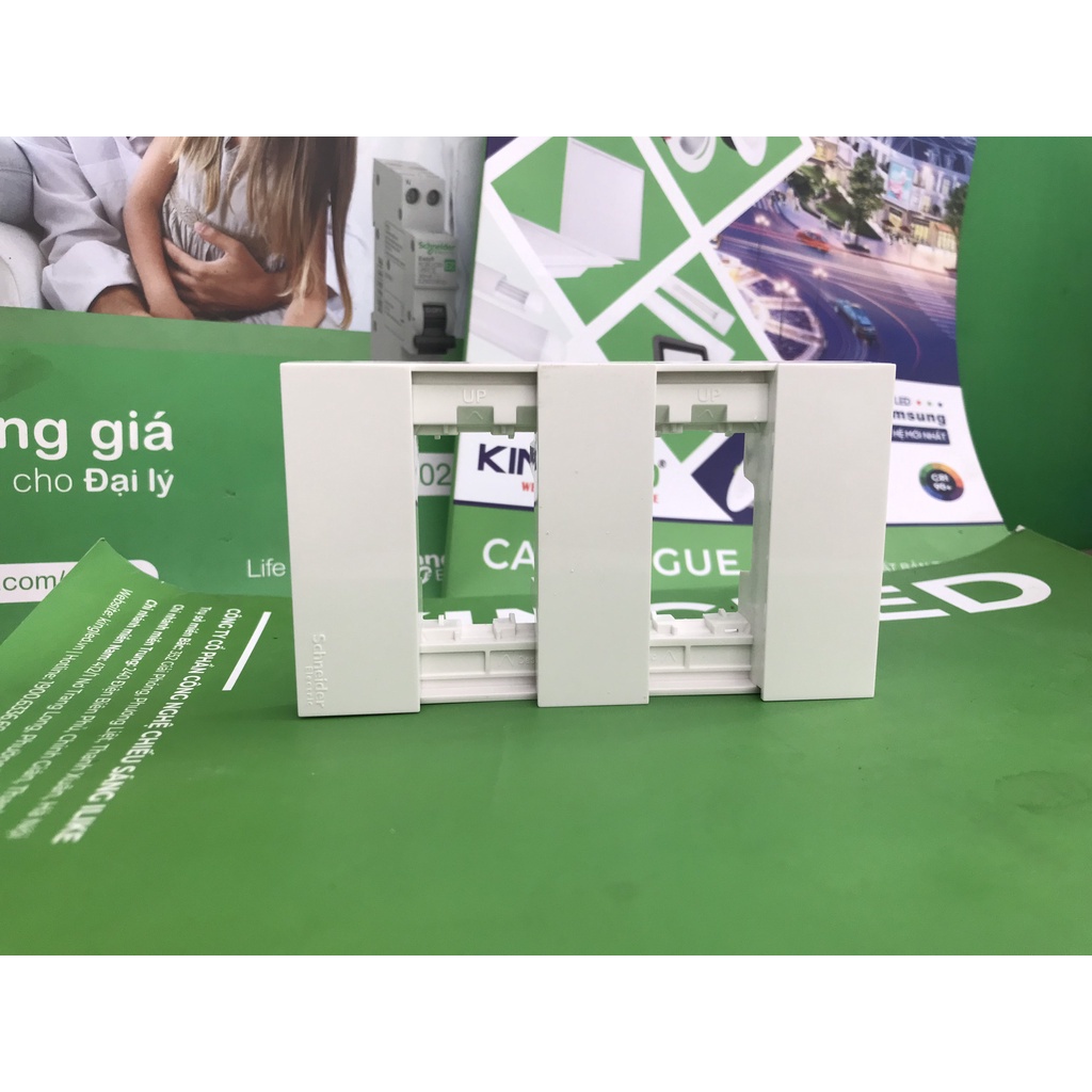Mặt thiết bị Schneider AvatarOn A, lắp 1, 2, 3 thiết bị, Size S, M, E.