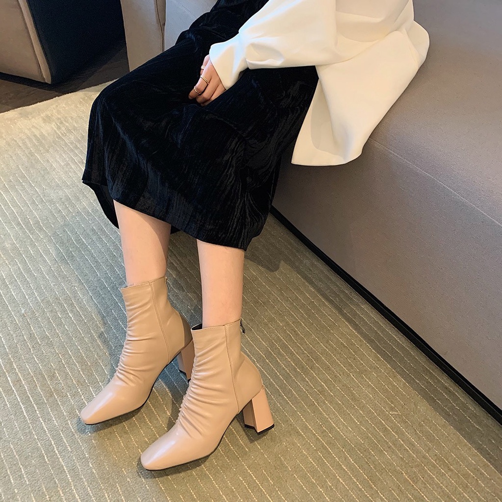 [Quà tặng là dây chun buộc tóc nữ] Boot da lì nhún chun gân giữa Bốt cao gót mũi vuông 7p Lucy Outfit thiết kế fullbox | BigBuy360 - bigbuy360.vn