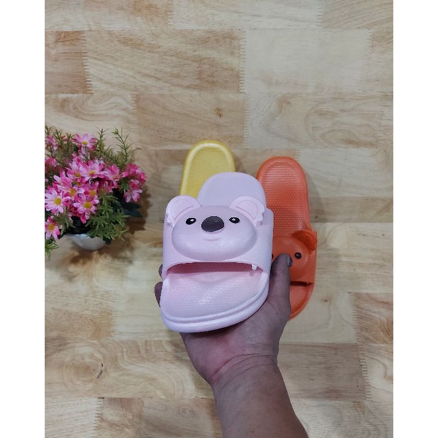 Dép nhựa nữ hình gấu  siêu dễ thương