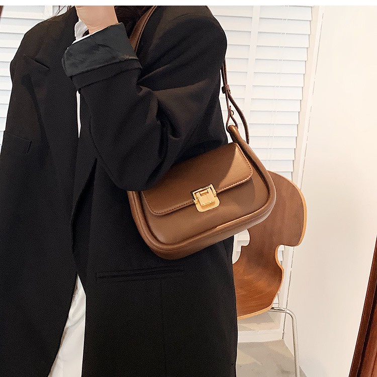 Túi xách đeo chéo nữ giá rẻ đẹp đi chơi phong cách thời trang hàn quốc dễ thương cute DC34