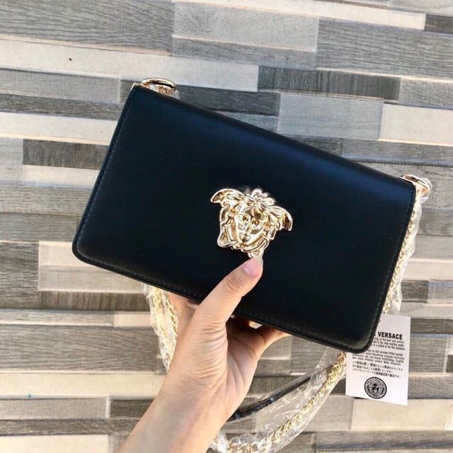 ,,TÚI VERSACE HOTREN 2019