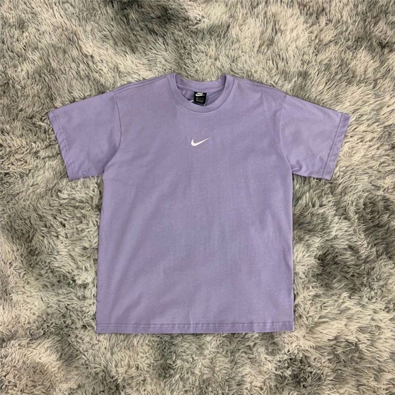 Áo thun tay ngắn trẻ trung thời trang dành cho cả nam và nữ | BigBuy360 - bigbuy360.vn