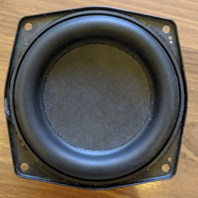 Loa subwoofer 4 inch đan mạch