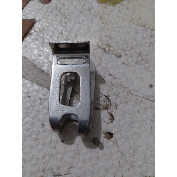 Móc treo máy khoan .máy bắt vít