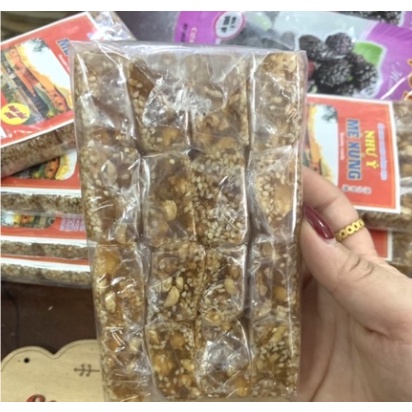 Kẹo Mè Xửng Đặc Sản Huế gói 240G.