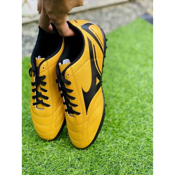 SẴN Giày đá bong Mizuno hàng Việt Nam loại 1, rẻ đẹp, dày bền daàn cho sân nhân tao, sân đất !! %