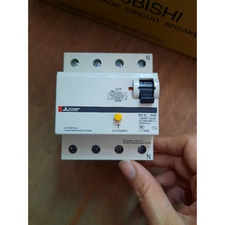 Aptomat misubishi chống giật 3 pha 4 dây - 40a