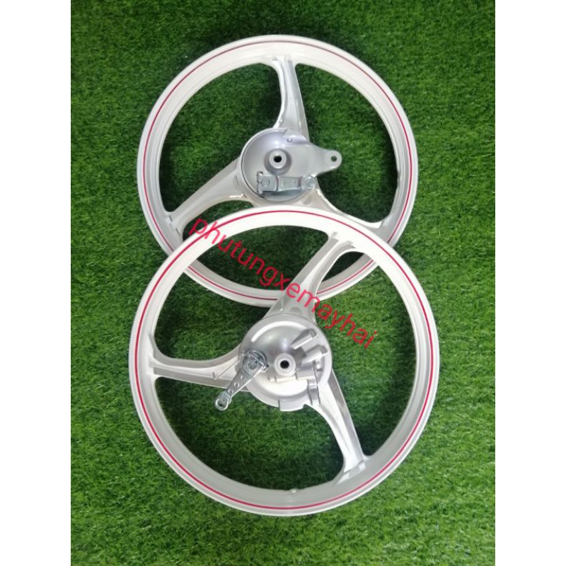 bánh mâm (vành đúc) 3 cây excel giả thái hàng loại 1 trắng chỉ đỏ lắp các dòng Honda wave dream 2 thắng đùm trước sau