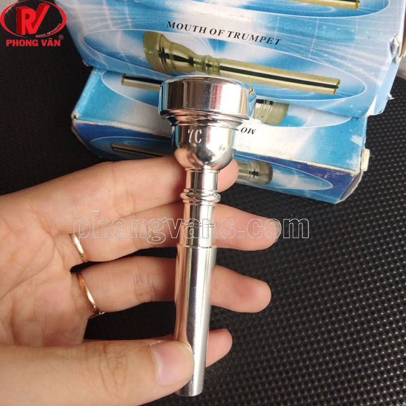 Búp đầu thổi kèn trumpet
