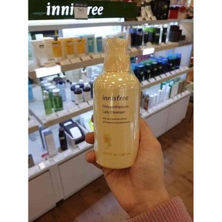 DUNG DỊCH VỆ SINH PHỤ NỮ CHIẾT XUẤT TỪ HOA CÚC INNISFREE