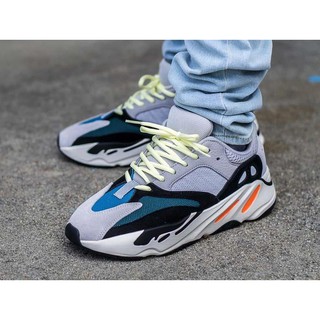 Giày Yeezy 700 Wave Runner