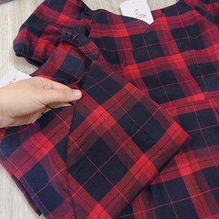 Váy kẻ vintage