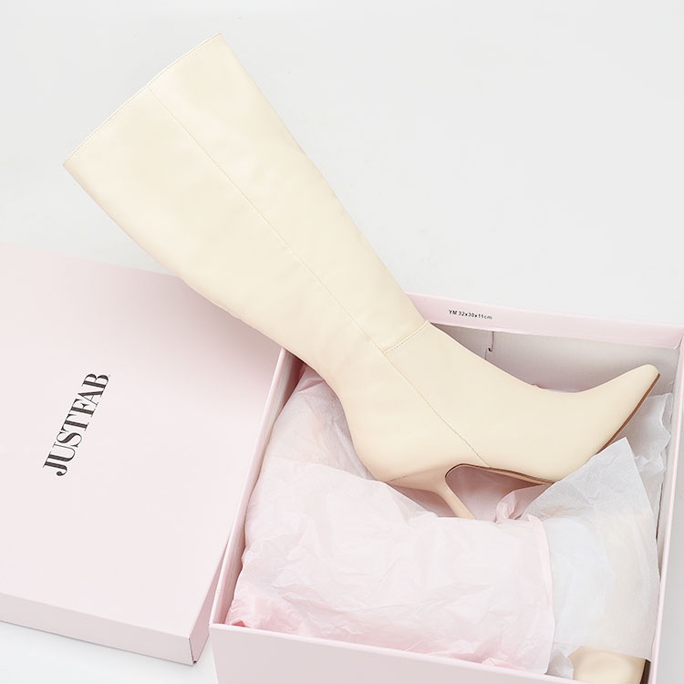 Boots cao gót trắng kem style cực nữ tính