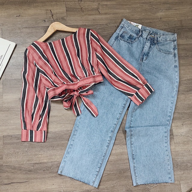 ÁO CROPTOP SỌC NƠ