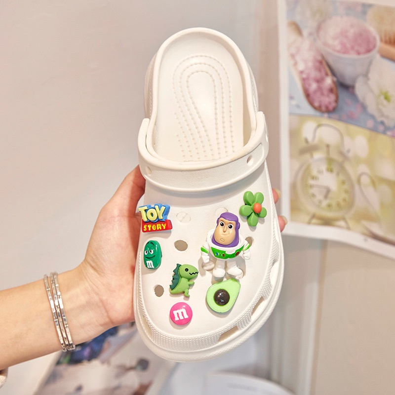 Phụ Kiện Khóa Giày Crocs Hình Buzz Lightyear Ba Mắt Phối Hoa Trang Trí Giày Ba Chiều Cho Bé