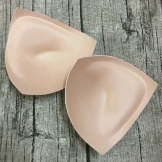 Đôi miếng mút độn ngực tiện lợi