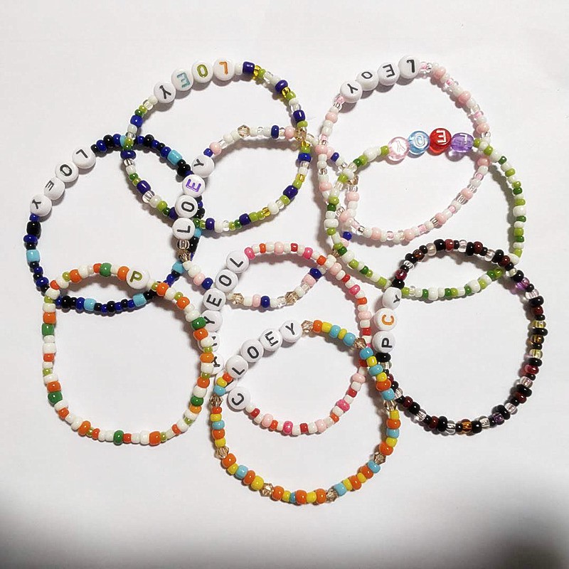 Vòng Tay Chữ Handmade Làm Theo Yêu Cầu Vòng tay Xỏ Hạt Cườm Thủ Công MADEBYLEE