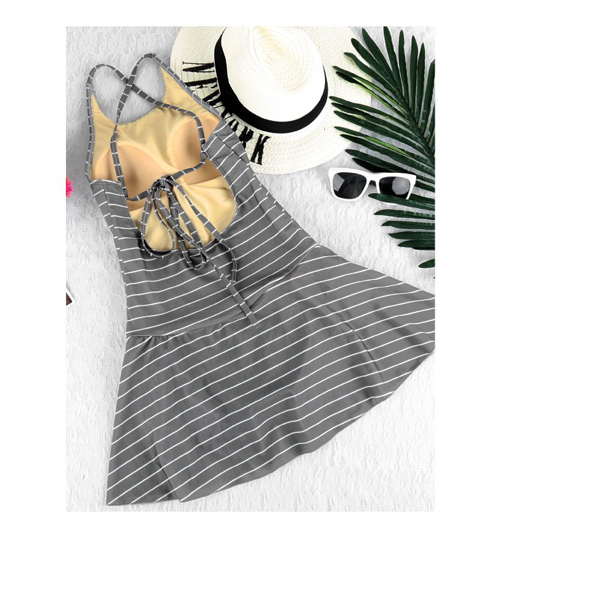 Váy sọc đi biển điệu đà quyến rũ | BigBuy360 - bigbuy360.vn