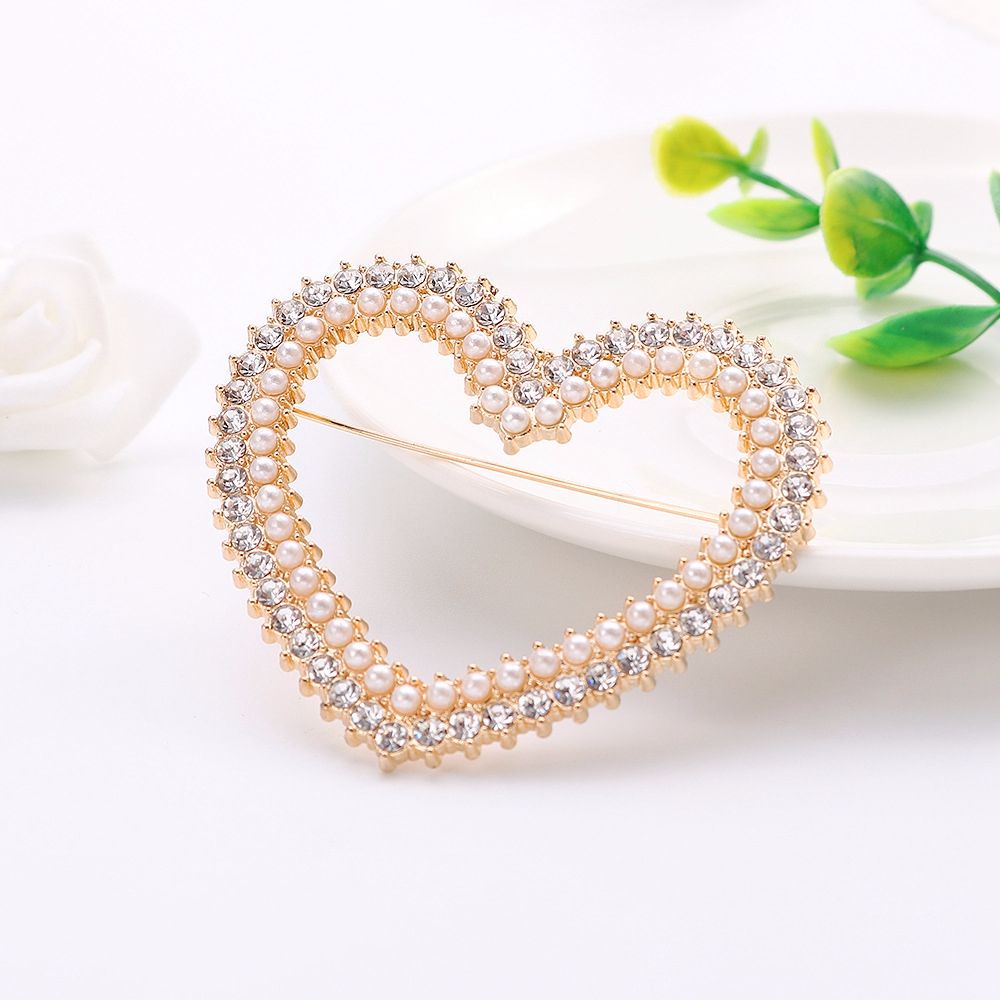 Ghim Cài Áo Hình Tròn / Trái Tim / Bướm Đính Ngọc Trai Phong Cách Hàn Quốc Thanh Lịch Cho Nữ