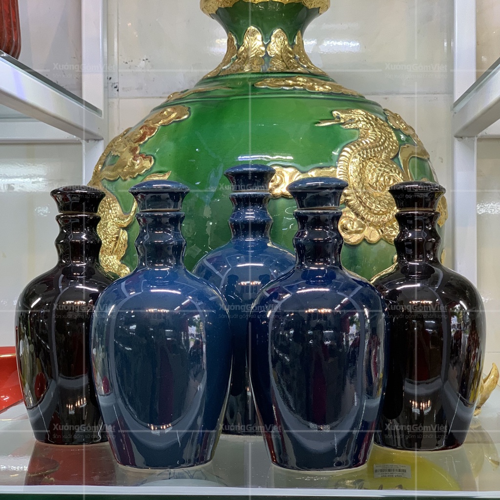 Nậm đựng rượu sứ Bát Tràng dung tích 600ml màu xanh và đen