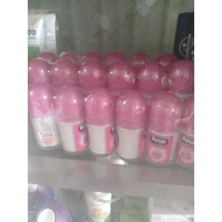 lăn khủ mùi Relik 50ml trang sang