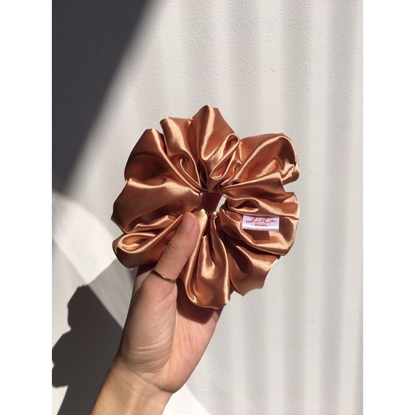 TINA - Dây chun buộc tóc Satin Scrunchies Handmade I Gold palette