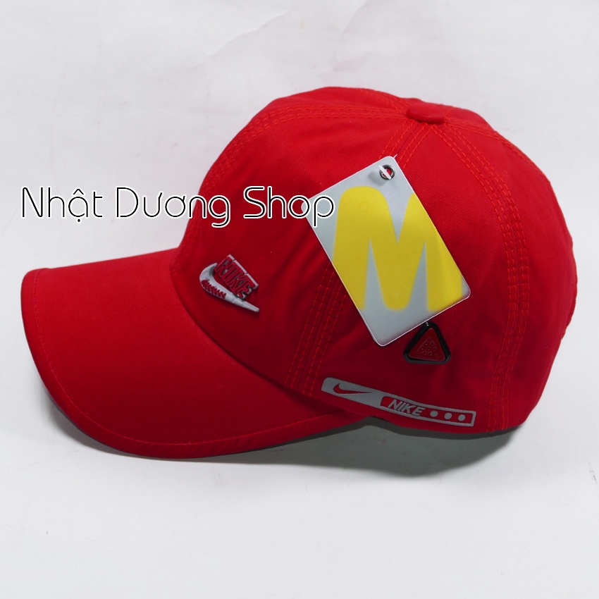 Nón kết cao cấp và hông sò tam giác - Chất liệu vải Kaki bền chắc kết hợp với chữ ép tạo nên sự nổi bật cho người đội