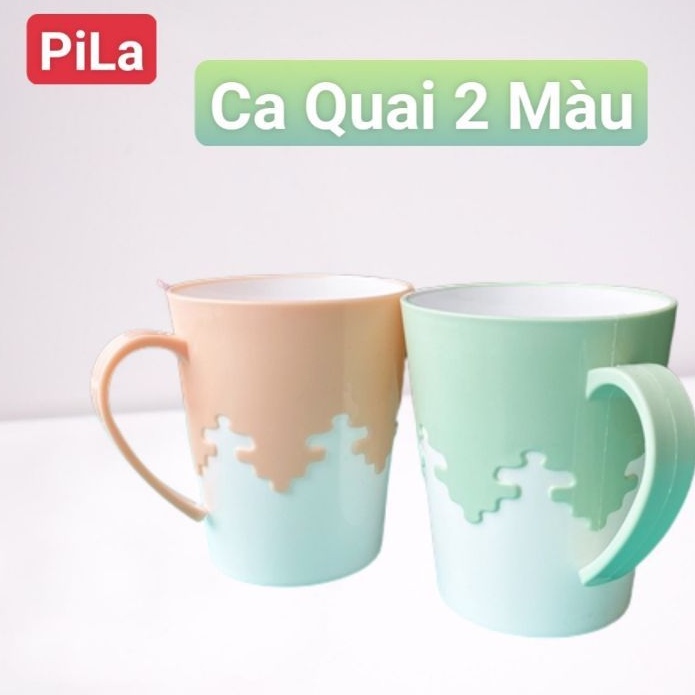Ca Uống Nước Có Quai Nhựa Bóng 2 Màu Kiểu Ghép Hình
