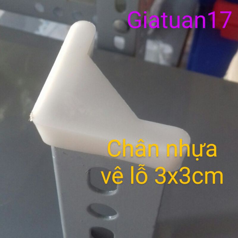 Combo 4 chân nhựa hoặc 1 cái 3x3cm kê chân Kệ V lỗ