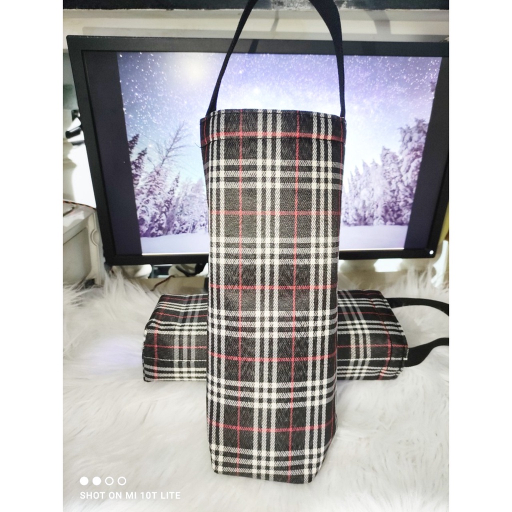 Túi trụ đựng bình giữ nhiệt 1500ml - ngang 10cm x rộng 10cm x cao 28cm