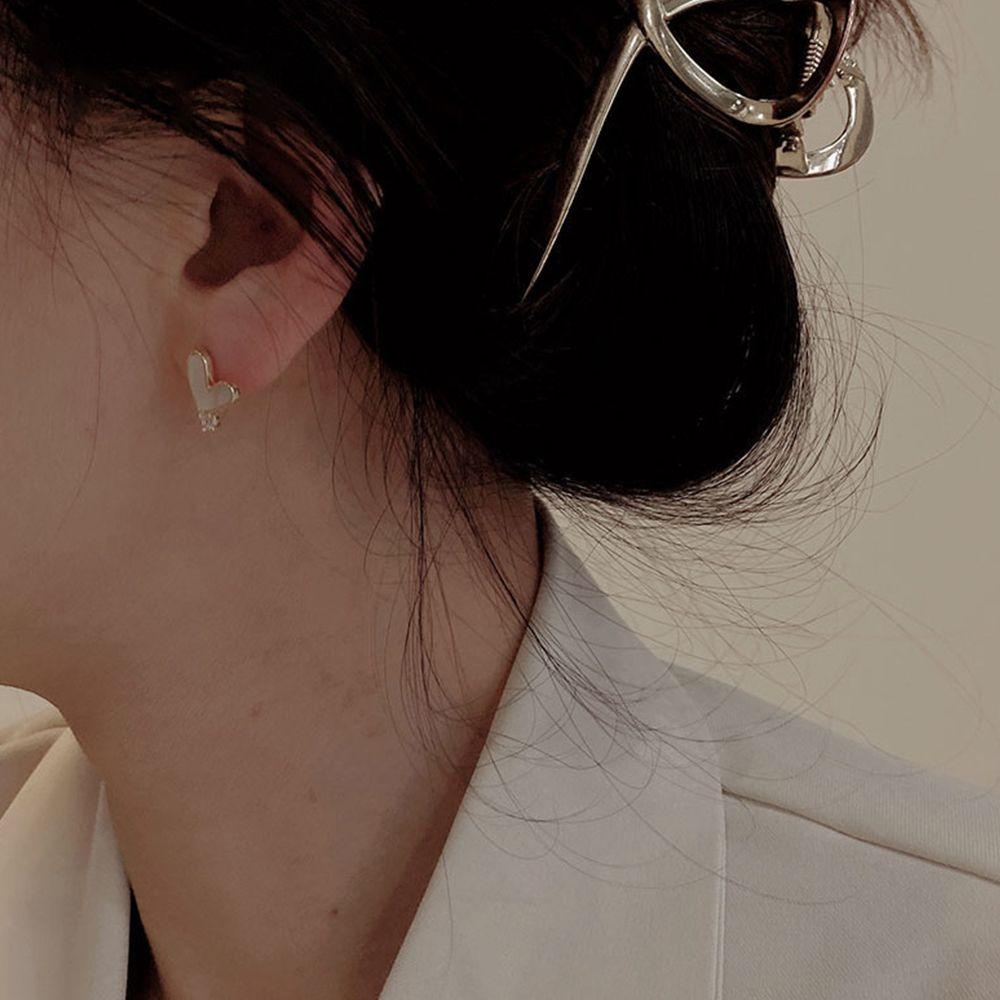 Bông Tai Hình Trái Tim Hoa Hồng Phong Cách Retro Thời Trang Cho Nữ