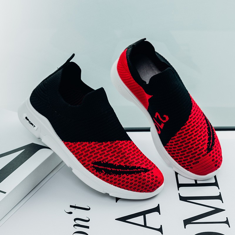 Sports shoes for breathable women