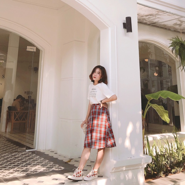 Chân vây caro đỏ