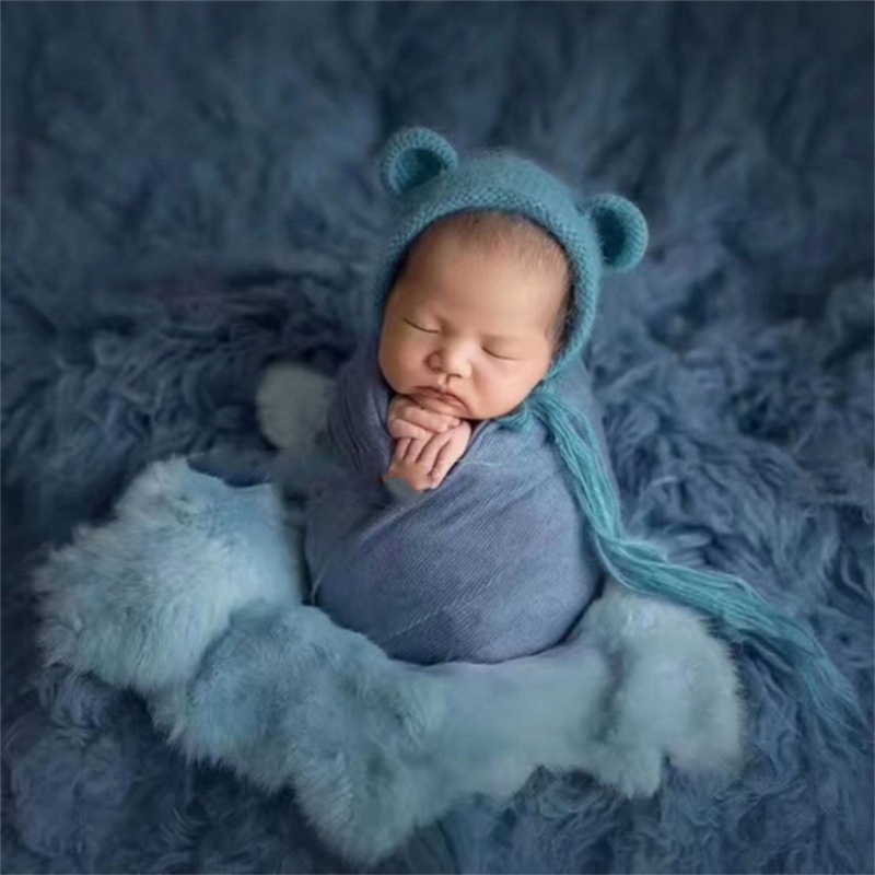 Chăn lông thỏ thiết kế đáng yêu dùng làm phông nền chụp ảnh cho bé sơ sinh