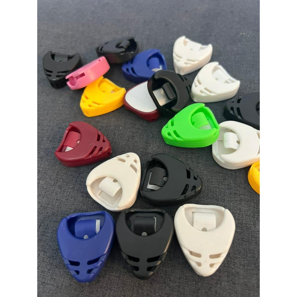 Hộp Đựng Pik Phím Gảy Guitar