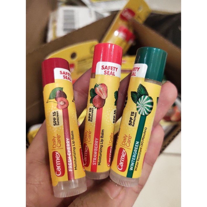 Carmex Son dưỡng môi mùi trái cây (Bill Mỹ)