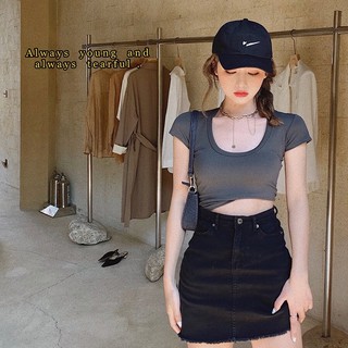 Áo Thun Croptop Cổ Vuông