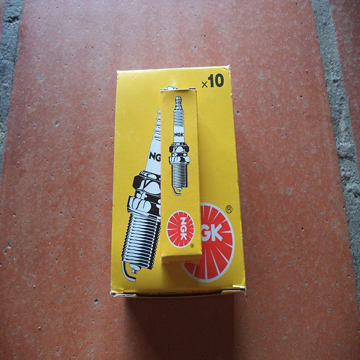 Bugi NGK BP6ES - Bugi xe hai thì chân dài - dùng cho xe máy - máy phát điện máy cưa máy phát cỏ