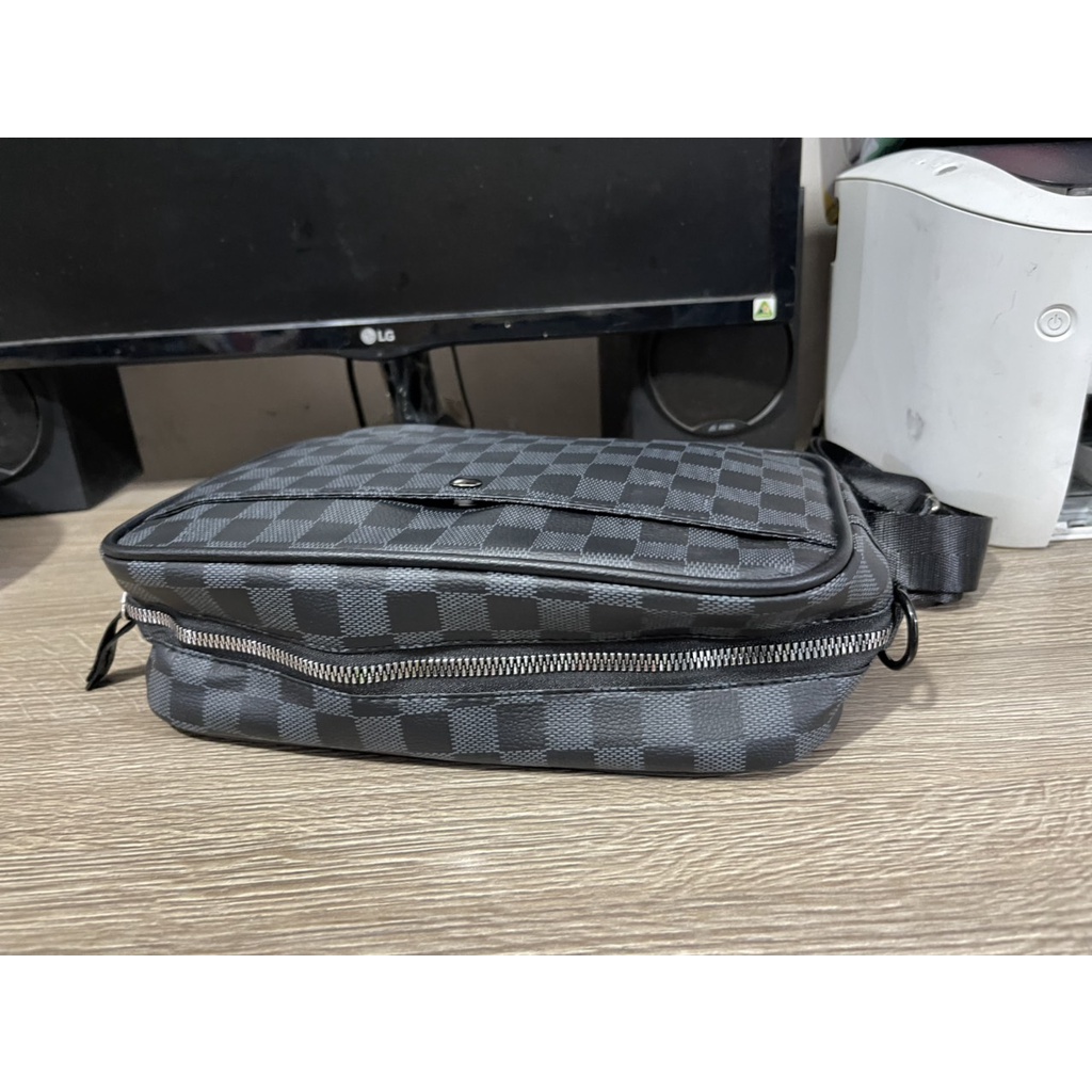 Túi đeo chéo da nam nữ caro ngang bảng lớn From châu âu DF5 Shalla