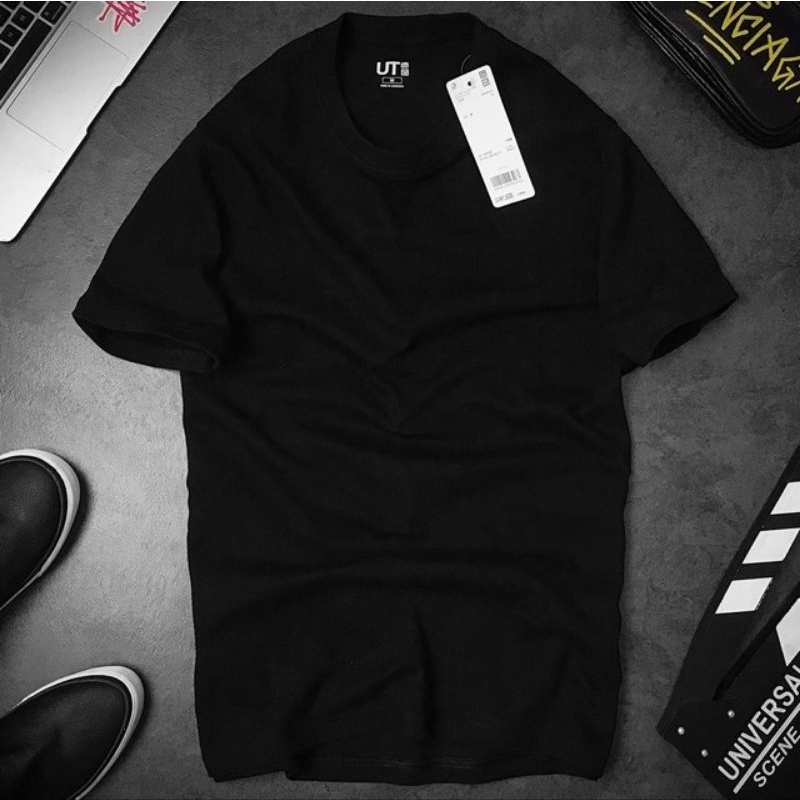 Áo phông trơn nam nữ .