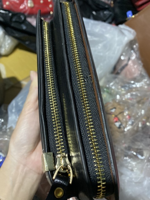 Ví nam cầm tay 220k