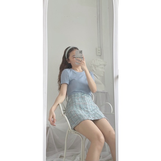 Combo áo phông trơn + chân váy tweed pastel