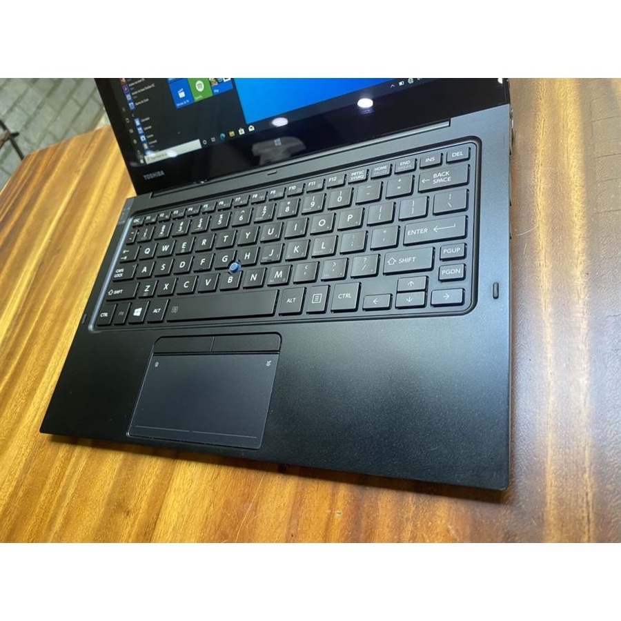 Laptop Toshiba Z20T | WebRaoVat - webraovat.net.vn